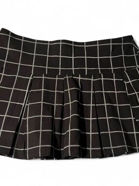 Black Windowpane Pleated Mini Skirt - Classic Grid Print